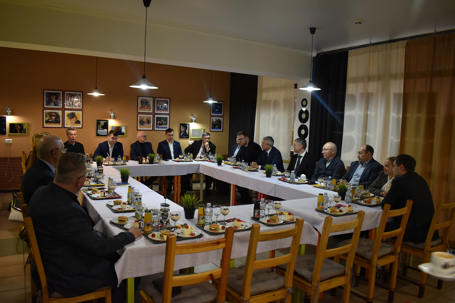 19 апреля 2022 г. в Торгово-промышленной палате Чувашской Республики состоялся Деловой завтрак