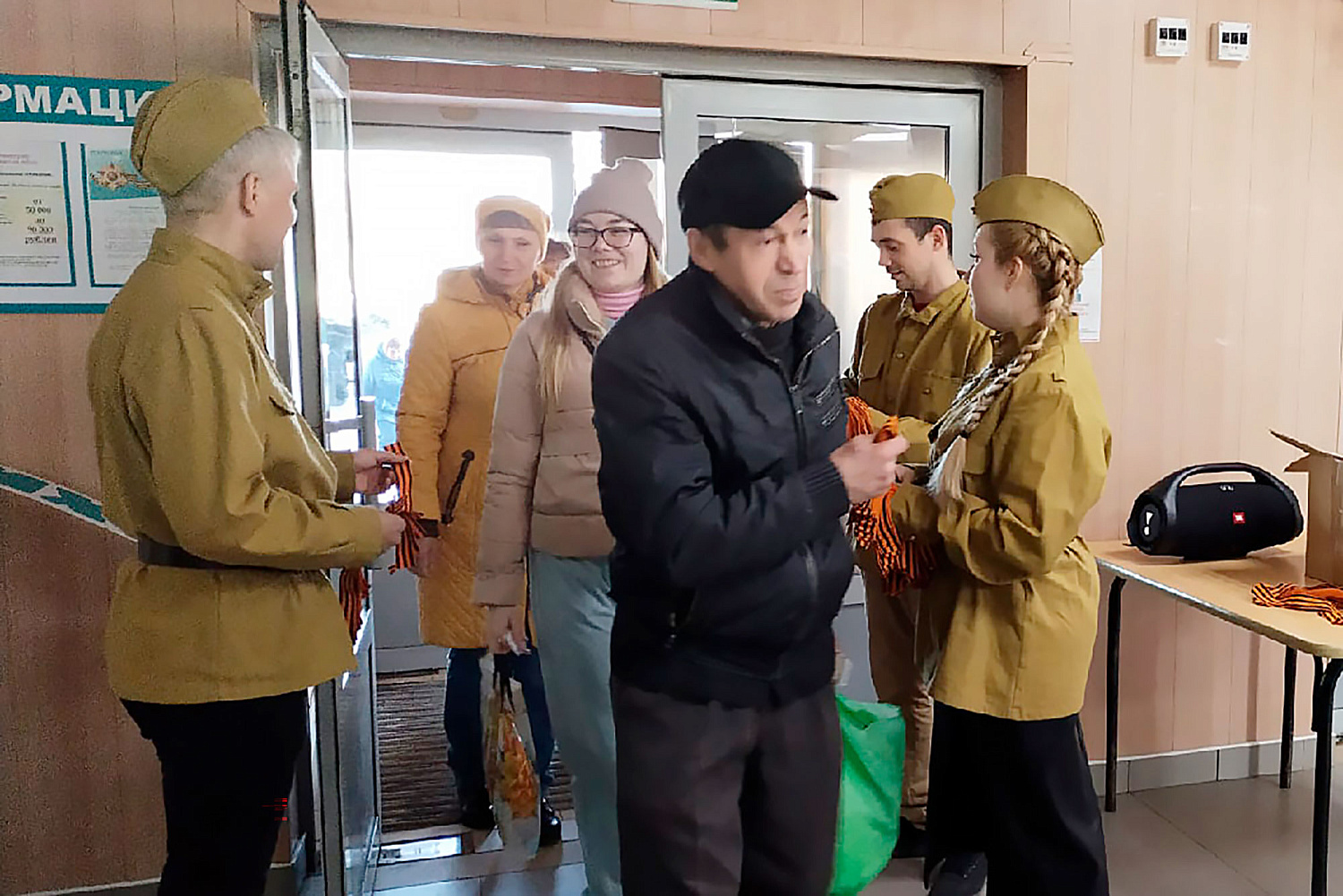 На «Химпроме» стартовала Всероссийская акция «Георгиевская ленточка»